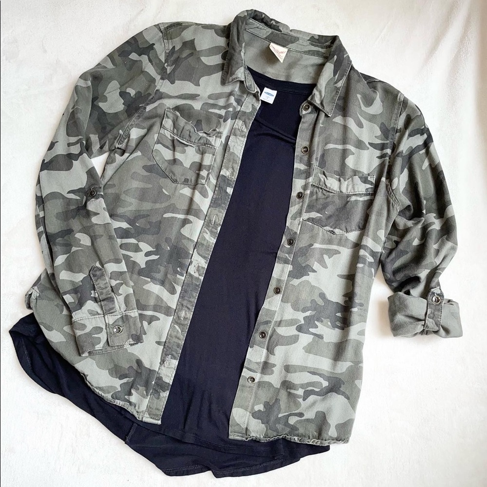 Camo Button-up